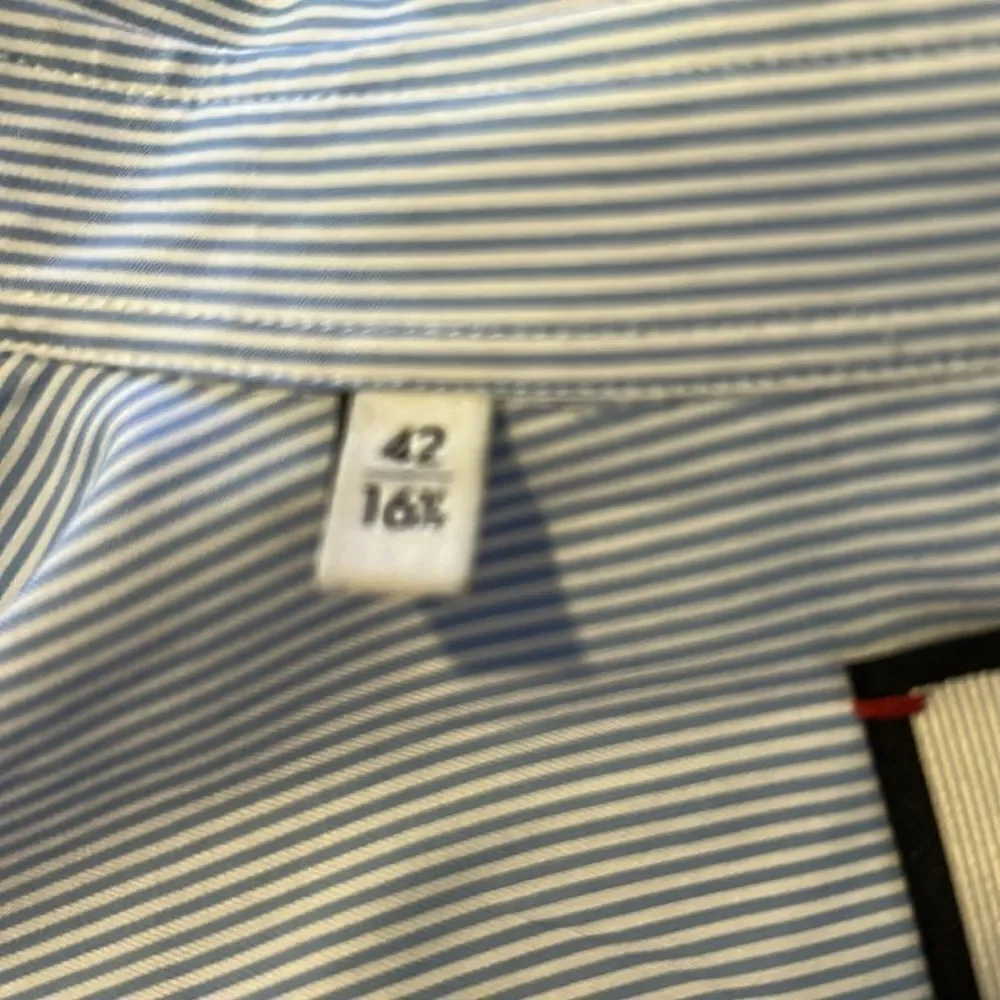 Gucci Light Blue Pinstriped Shirt Embroidered Flower pocket, Size 42 Preowned